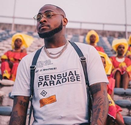'I apologize for doing nothing' - Davido reacts to allegations that he slapped Kizz Daniel's manager