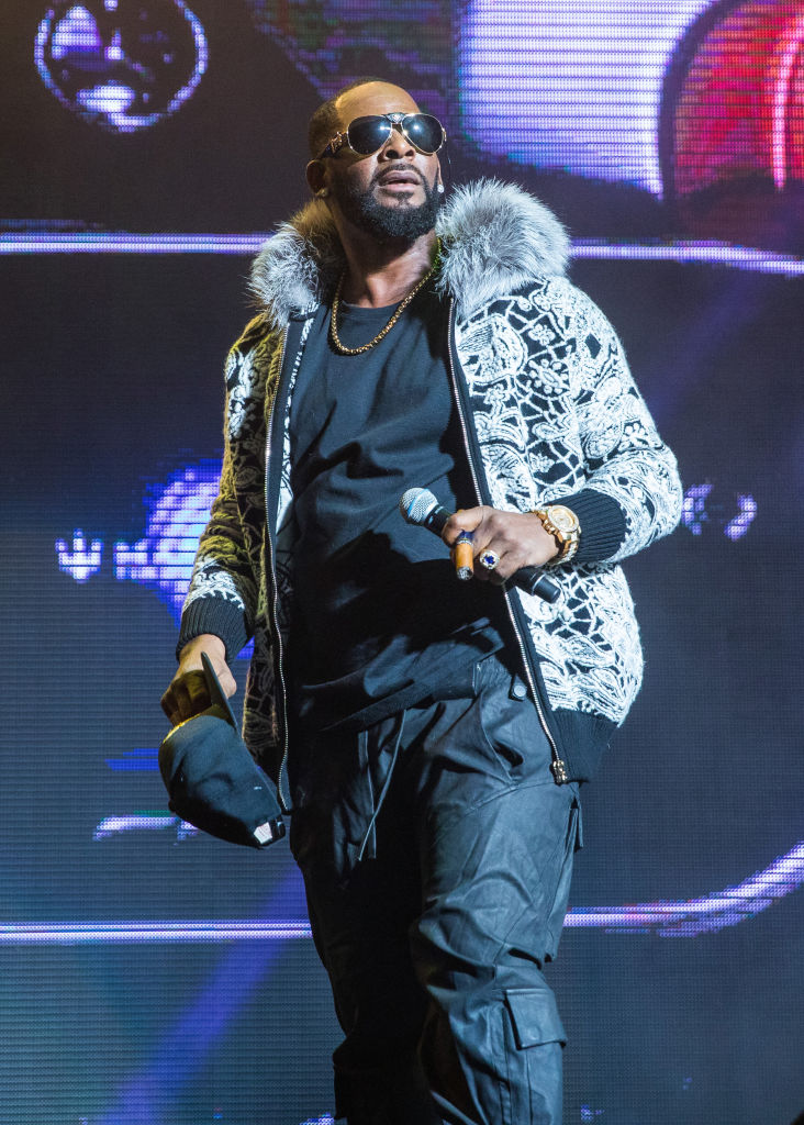 R. Kelly charged with 10 Counts of Sexual Abuse