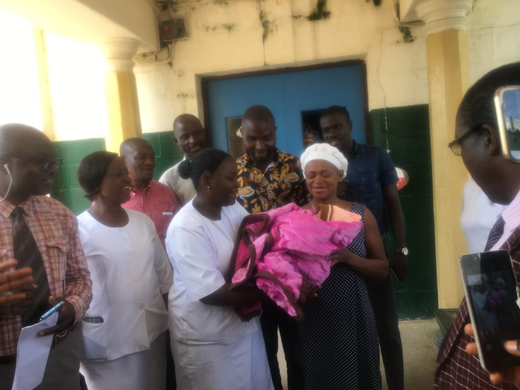 Jos Hospital hands over stolen baby to biological parents