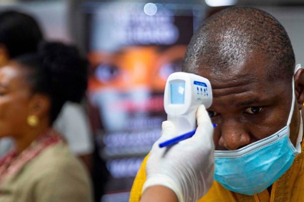 FG shuts down 3 Nigerian airports to curb spread of coronavirus