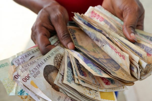 Naira FX rate to Dollar hits N410 on black market as CBN retains N362.50/$