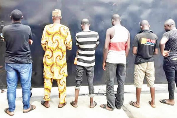 39 strippers, clubbers, 581 others arrested in Lagos