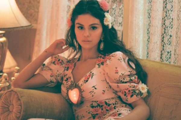 24Naija Music: Selena Gomez – De Una Vez