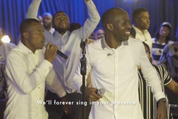 Video: Dunsin Oyekan – Forever